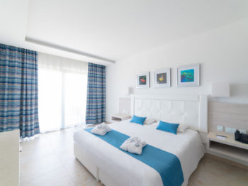 Deluxe Sea View Room (4)